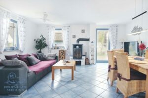Wohnzimmer Haus Seehund (2) mit Logo
